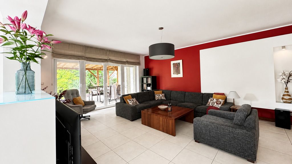 Casa - 7 habitaciones - 268 m² - c. Wilanowska Józefosław