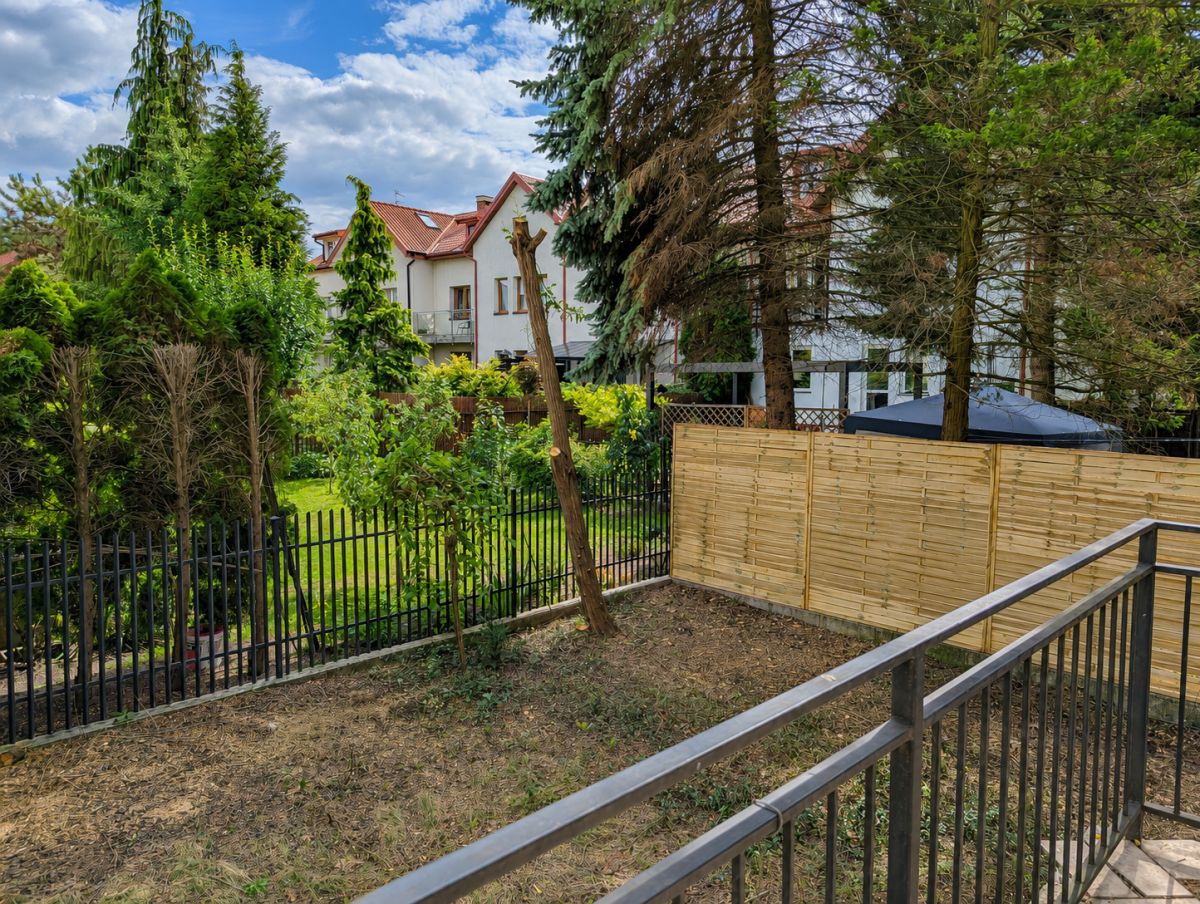 House - 8 rooms - 398 m² - Lecha Street Warsaw Targówek