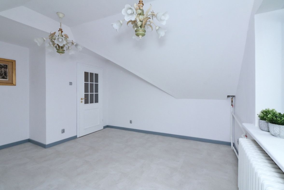 Haus - 10 Zimmer - 398 m² - ul. Rafaela Warszawa Targówek Zacisze