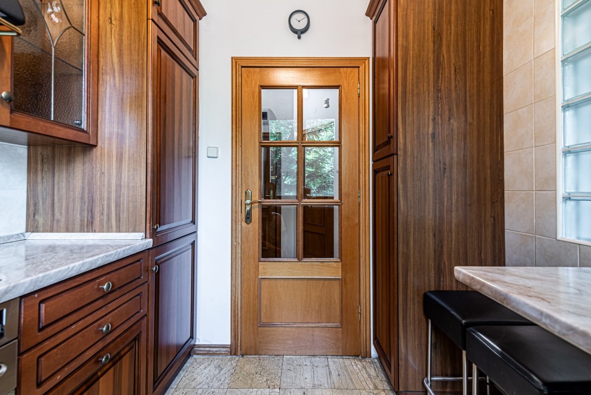Apartment - 2 rooms - 49 m² - elevator - St. Łazarza St. Kraków Wesoła