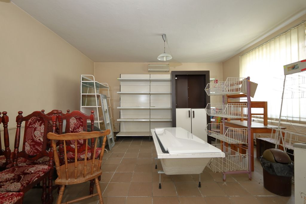 Haus - 8 Zimmer - 700 m² - ul. Kozielska Urbanowice