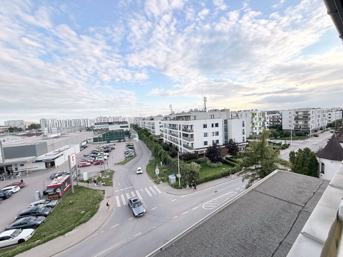 Apartment - 3 rooms - 85 m² - elevator - Batalionów Chłopskich St. Warsaw Bemowo