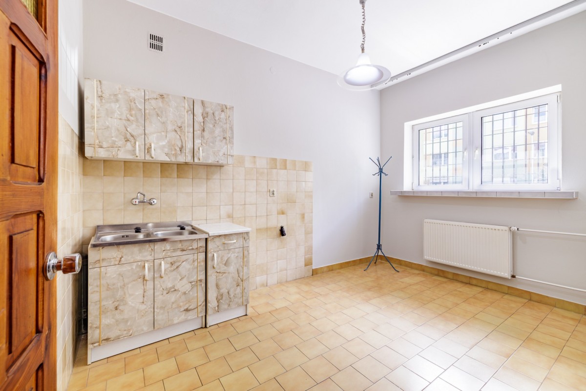 Premises - 7 rooms - 146 m² - Władysław Łokietka Street Sieradz