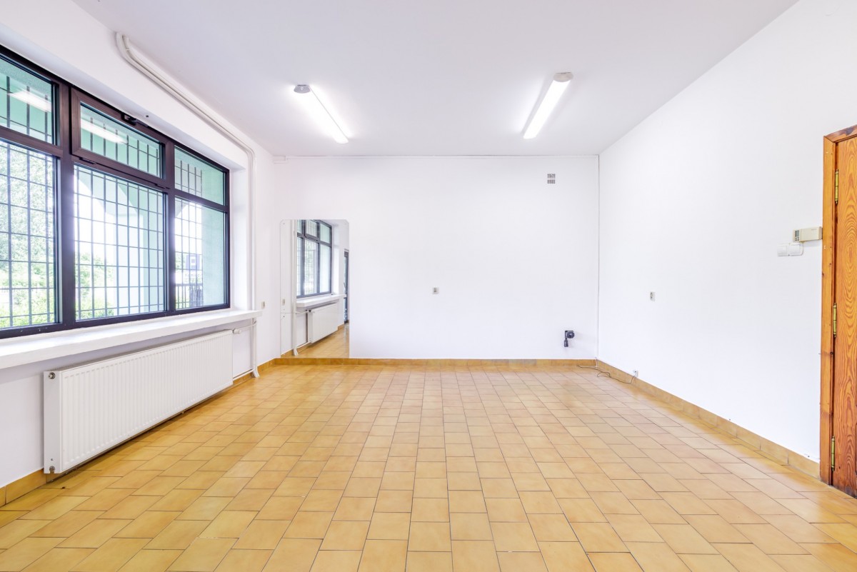 Premises - 7 rooms - 146 m² - Władysław Łokietka Street Sieradz