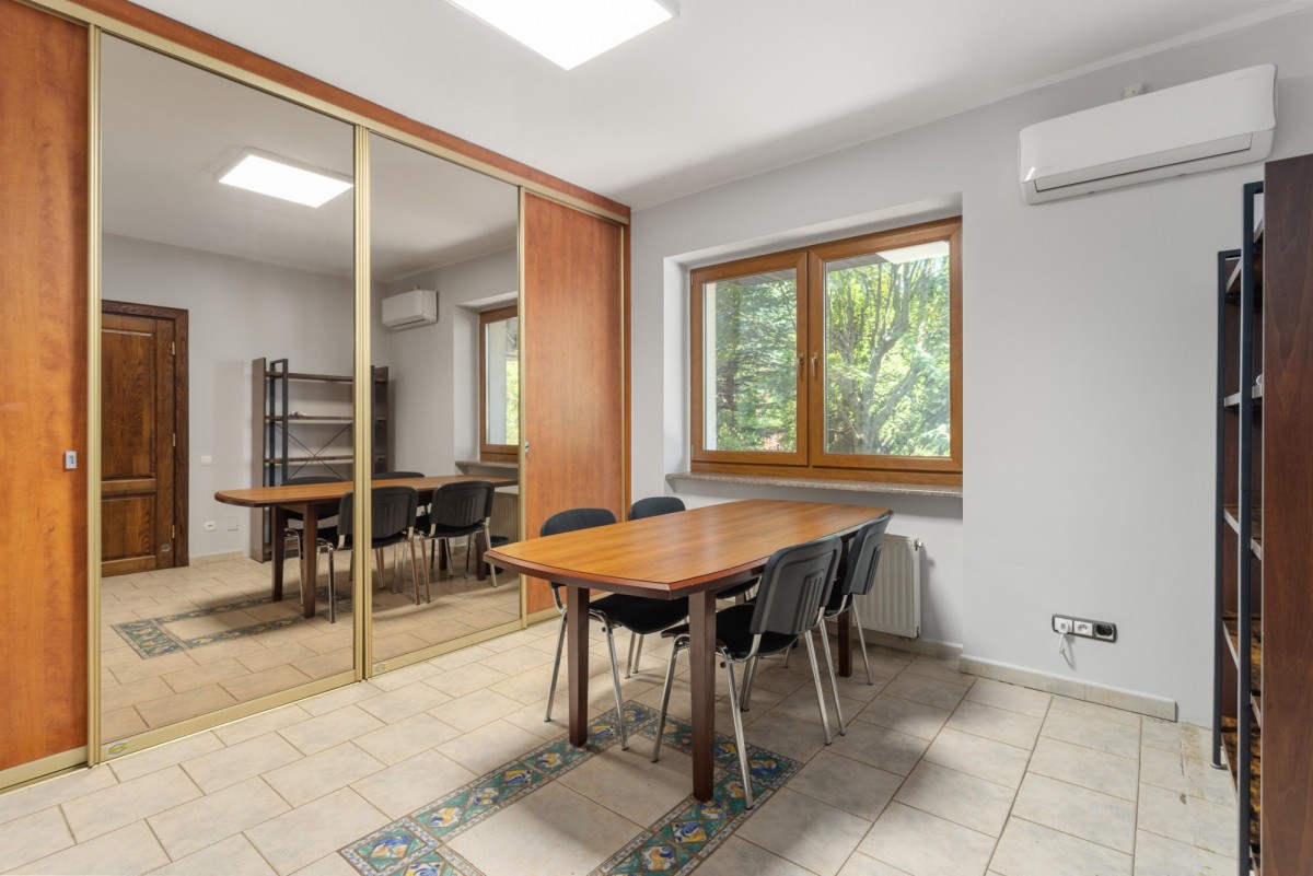 House - 1 room - 696 m² - Truskawkowa St. Poznań Szczepankowo