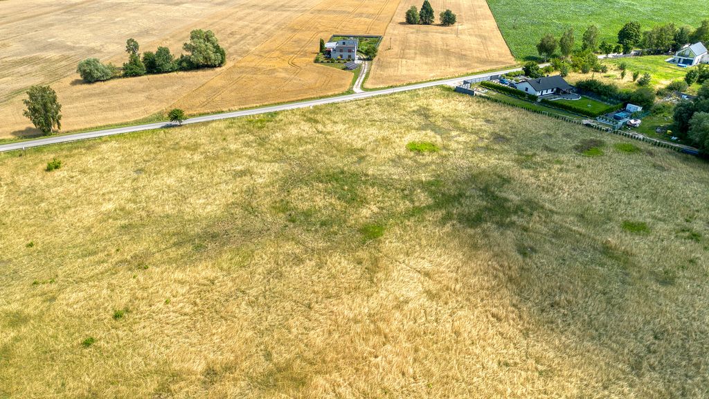 Terreno - 1371 m² - Kania