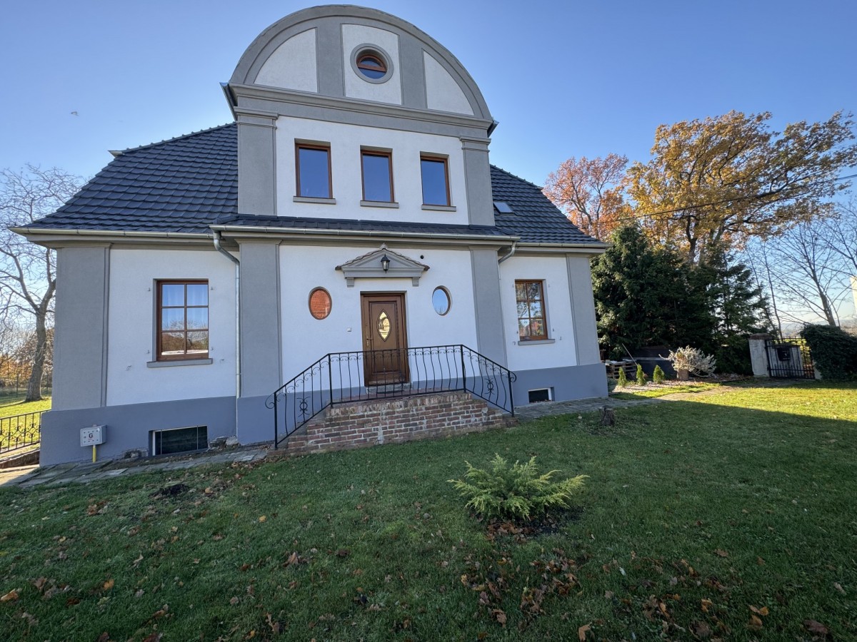 Будинок - 6 кімнат - 200 м² - вул. Репатріантів Губін