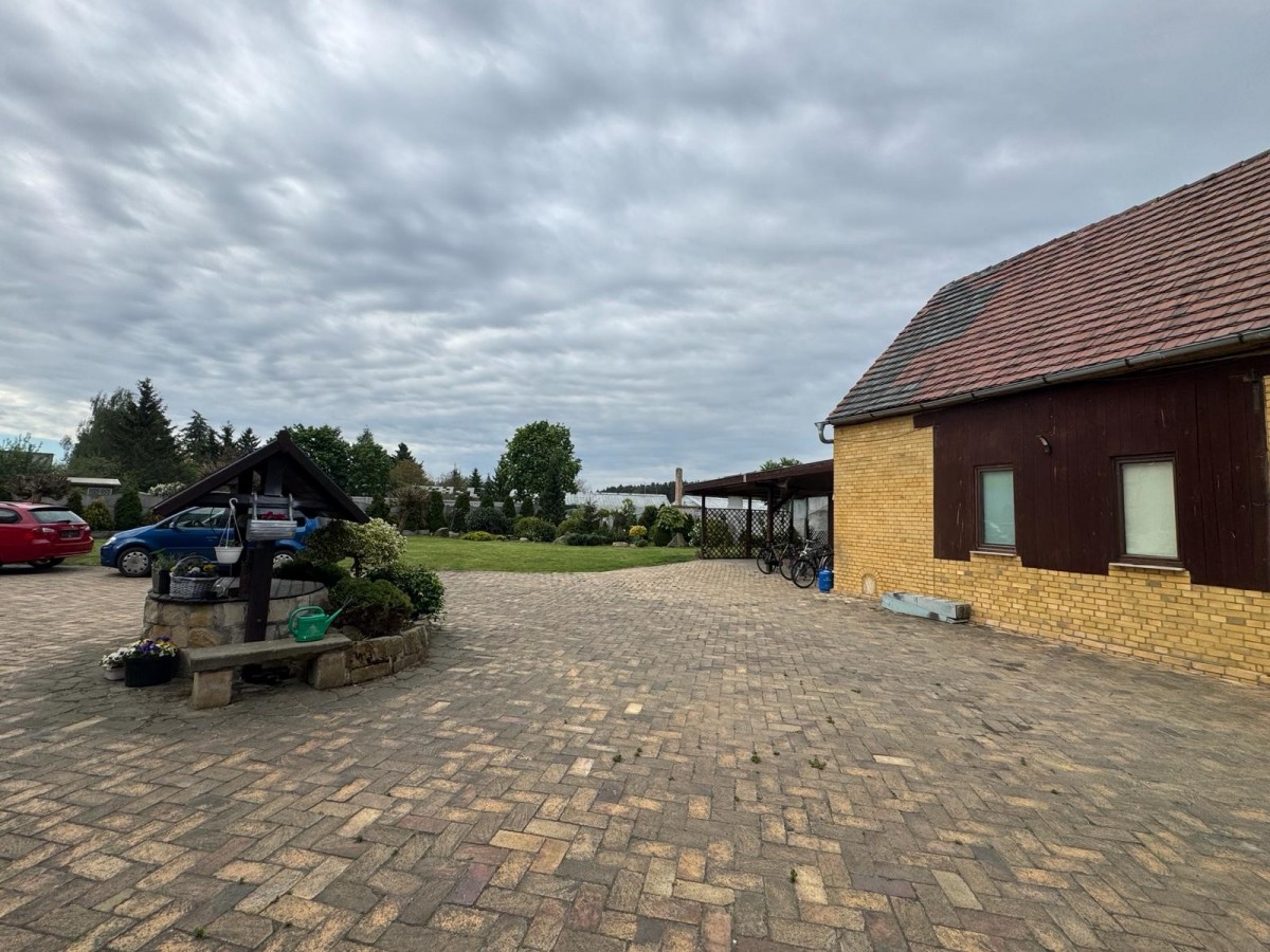 Haus - 8 Zimmer - 496 m² - ul. Tarnopolska Jasień