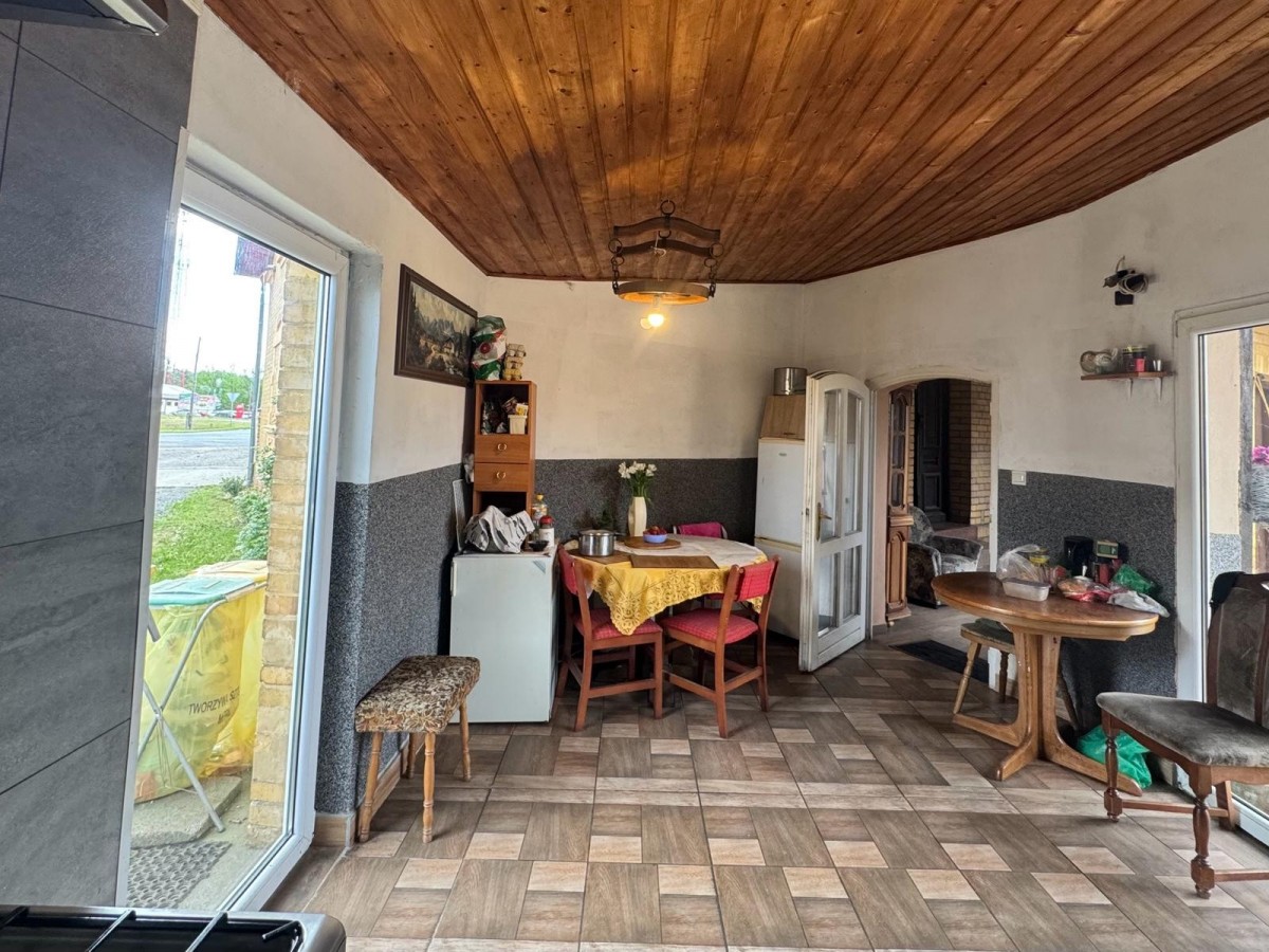 Haus - 8 Zimmer - 496 m² - ul. Tarnopolska Jasień