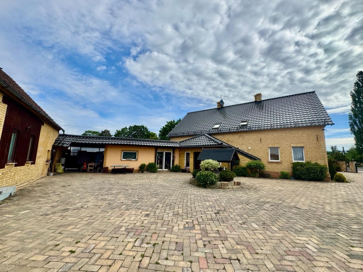 Haus - 8 Zimmer - 496 m² - ul. Tarnopolska Jasień