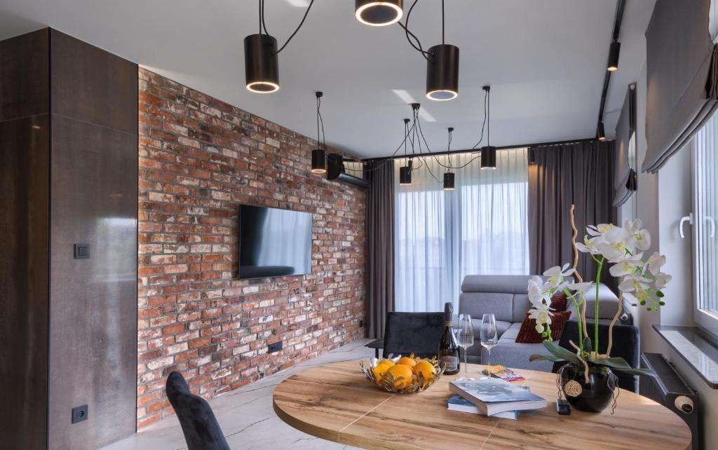 Stylish 3-Room Apartment in Śródmieście, 64 m²