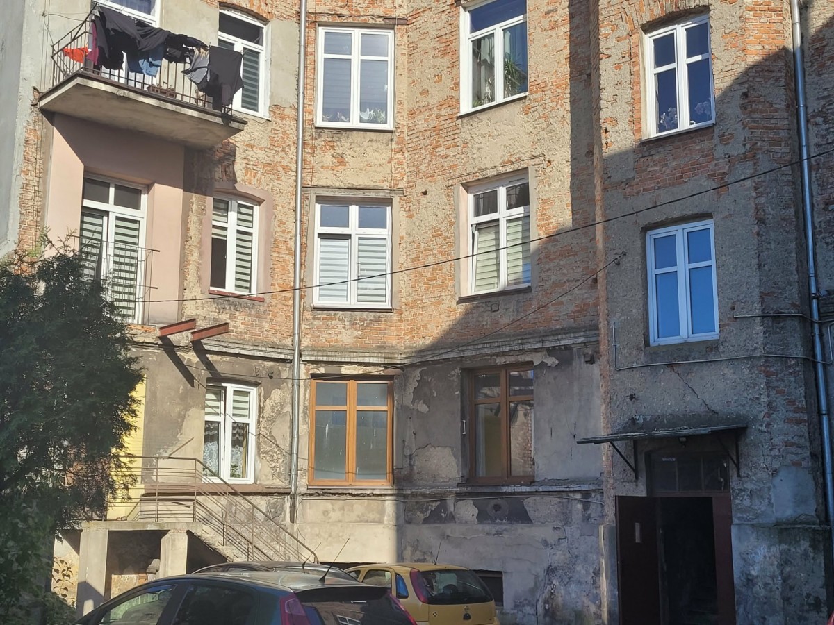Квартира - 3 кімнати - 102 м² - вул. Адама Міцкевича Бжезіни