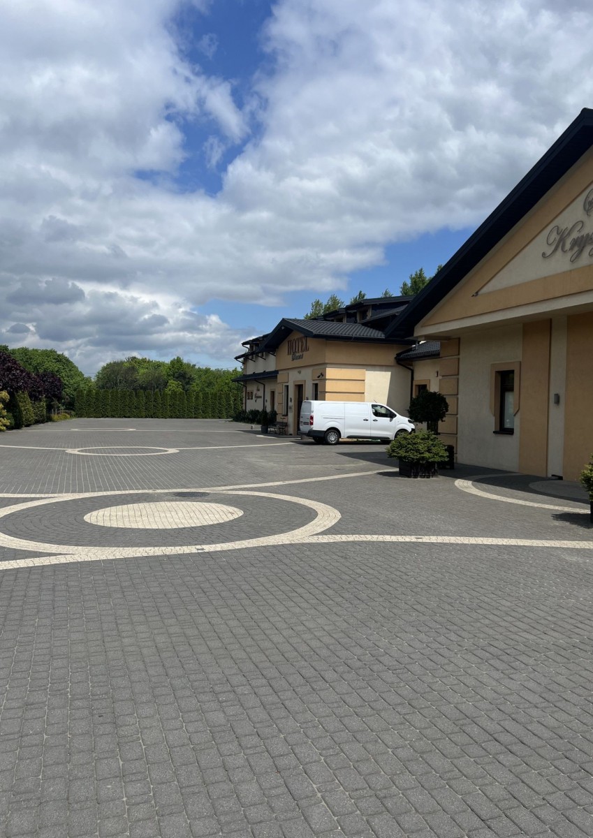 Oggetto - 1190 m² - via Piątkowska Zgierz