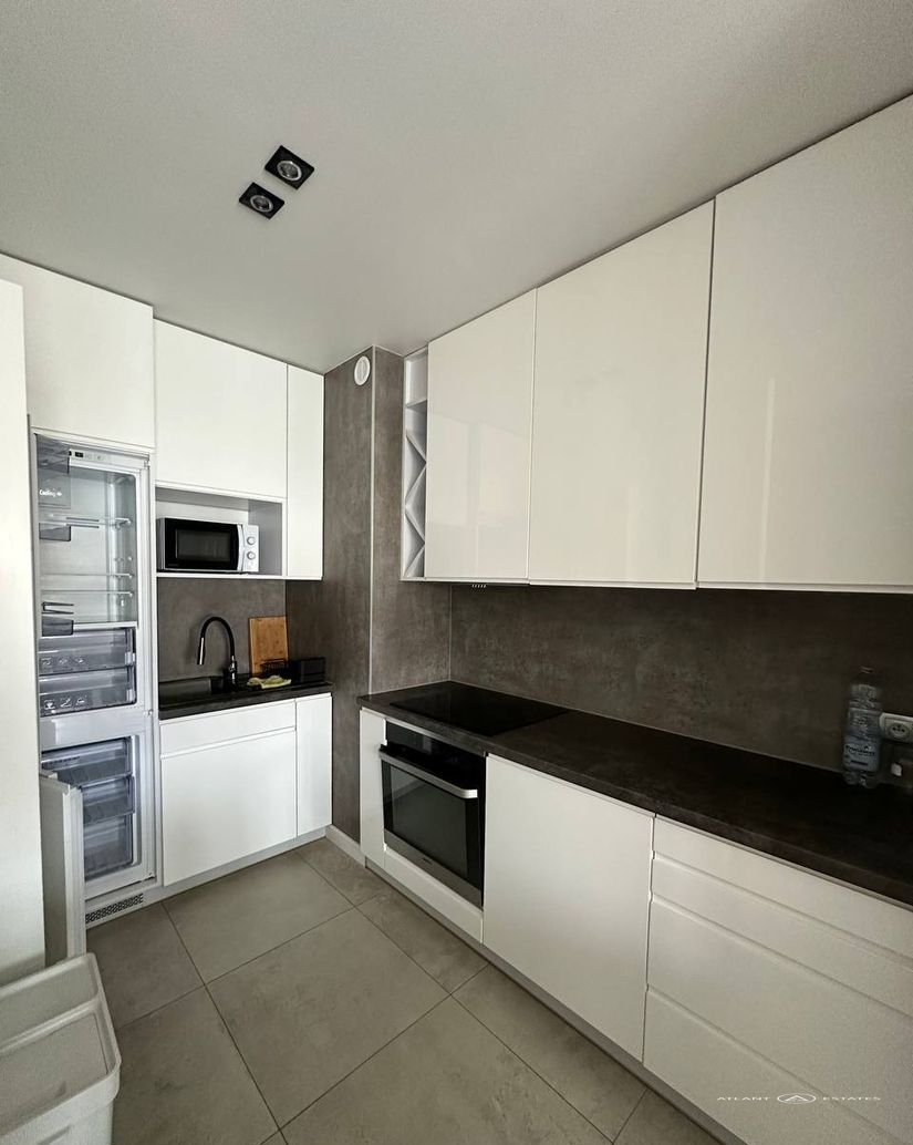 4 rooms | Air conditioning | Garage | Walk-in closet | Elevator | Klecina