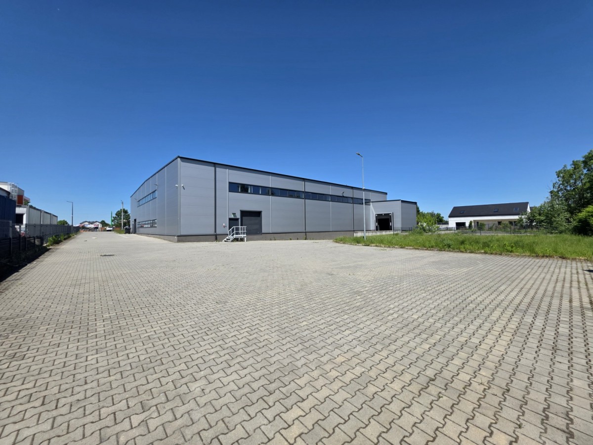 객체 - 1700 m² - ul. Łódzka Ksawerów