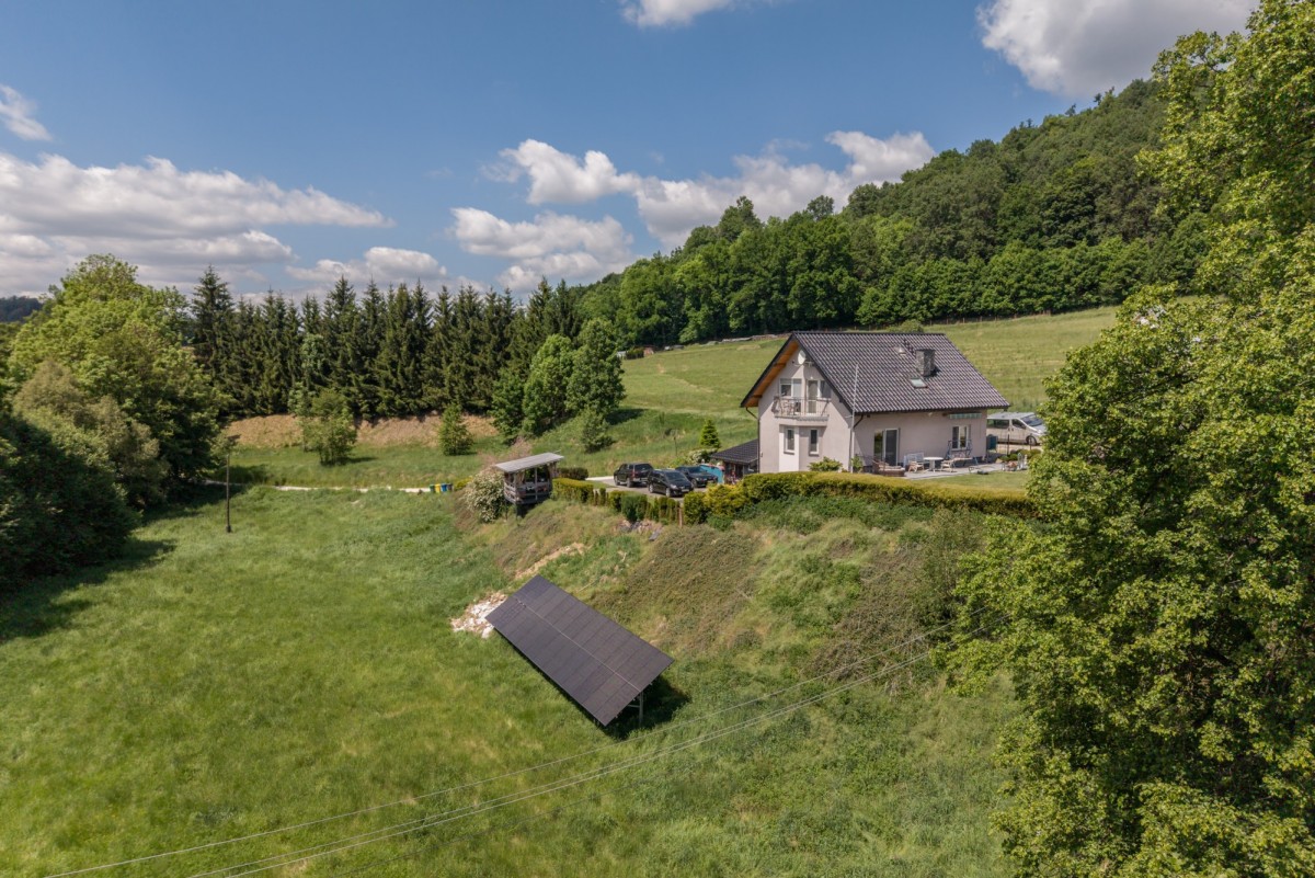 Будинок - 8 кімнат - 195 м² - Тшебєжовіцe