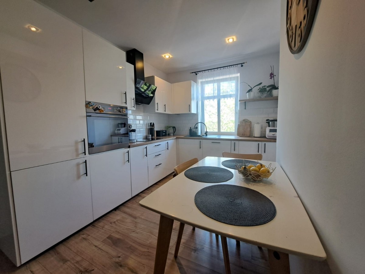 Mieszkanie - 4 pokoje - 82 m² - ul. Komuny Paryskiej Wołów