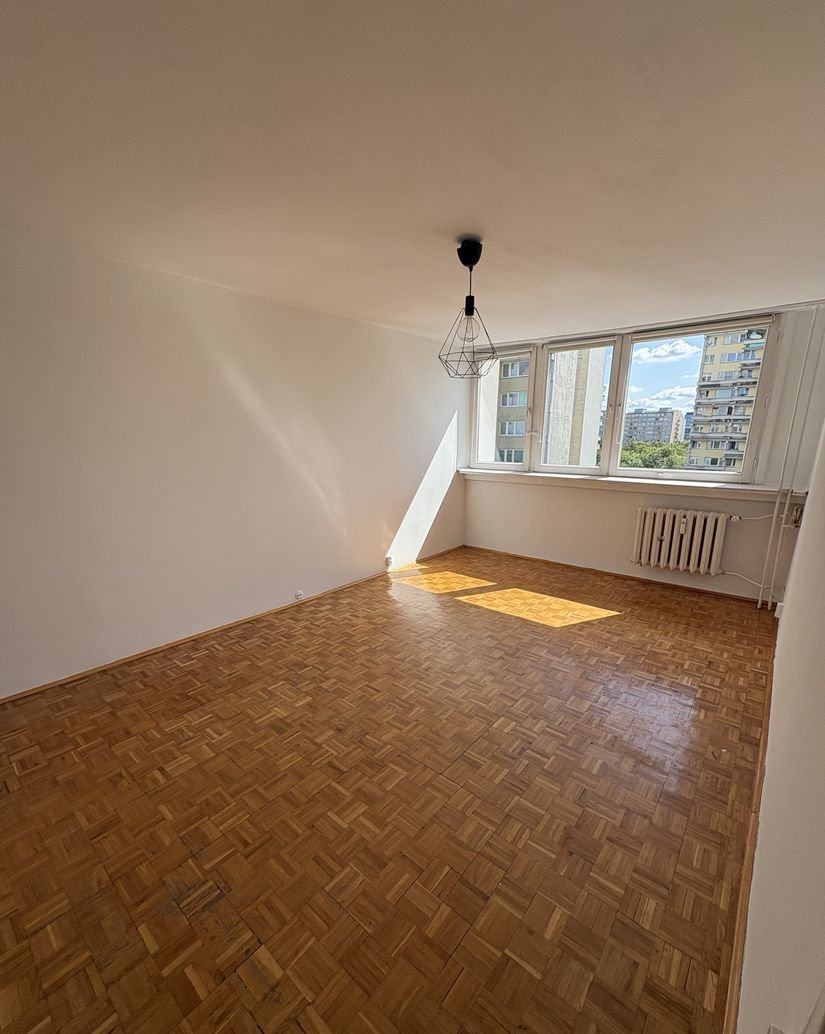 Bright 2-Room Apartment in Szczepin, 46.4 m² for Sale