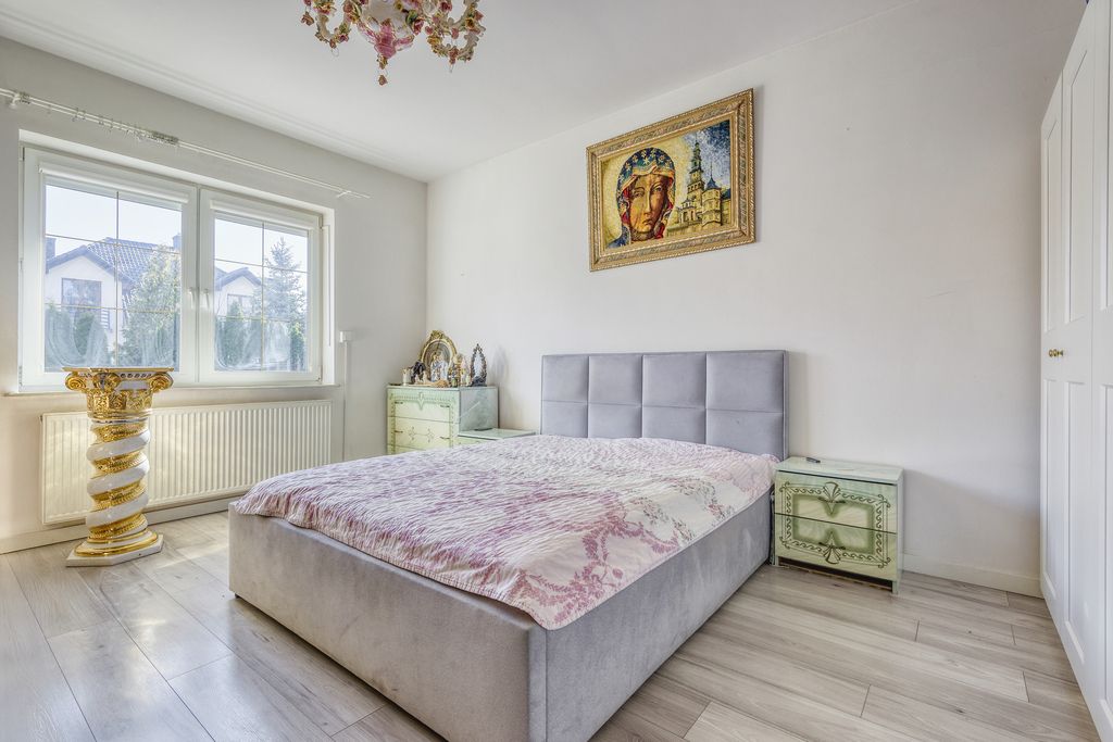 House - 6 rooms - 229 m² - Stanisława Konarskiego St. Łomianki