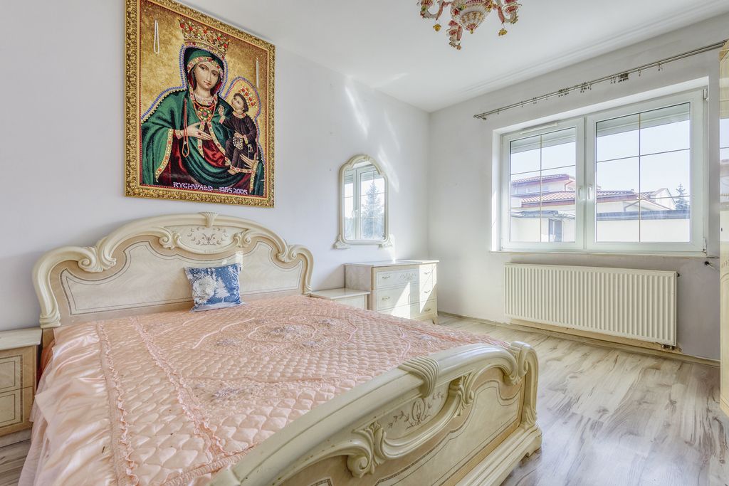 House - 6 rooms - 229 m² - Stanisława Konarskiego St. Łomianki