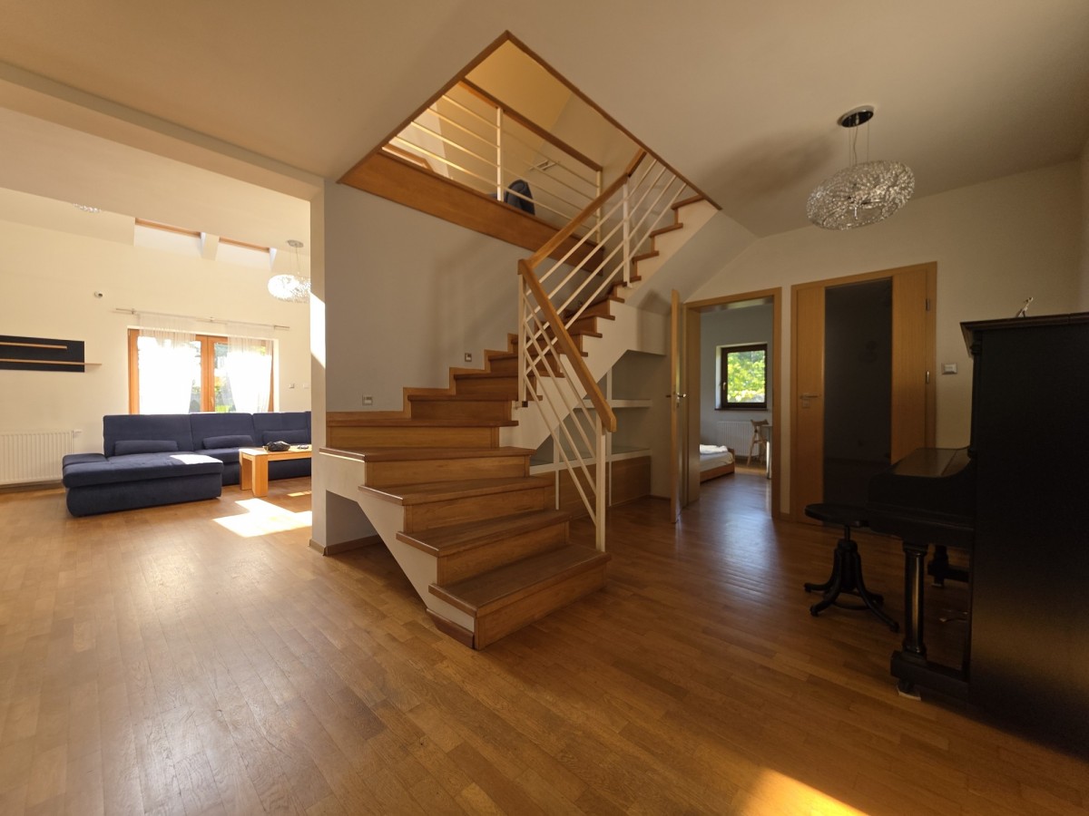 Dom - 5 pokoi - 158 m² - ul. Skowronkowa Stare Krasnodęby