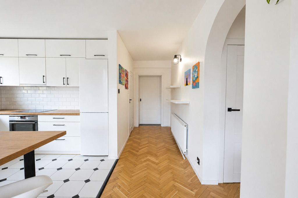 Haus - 7 Zimmer - 310 m² - ul. Pociągów Pancernych Niepołomice
