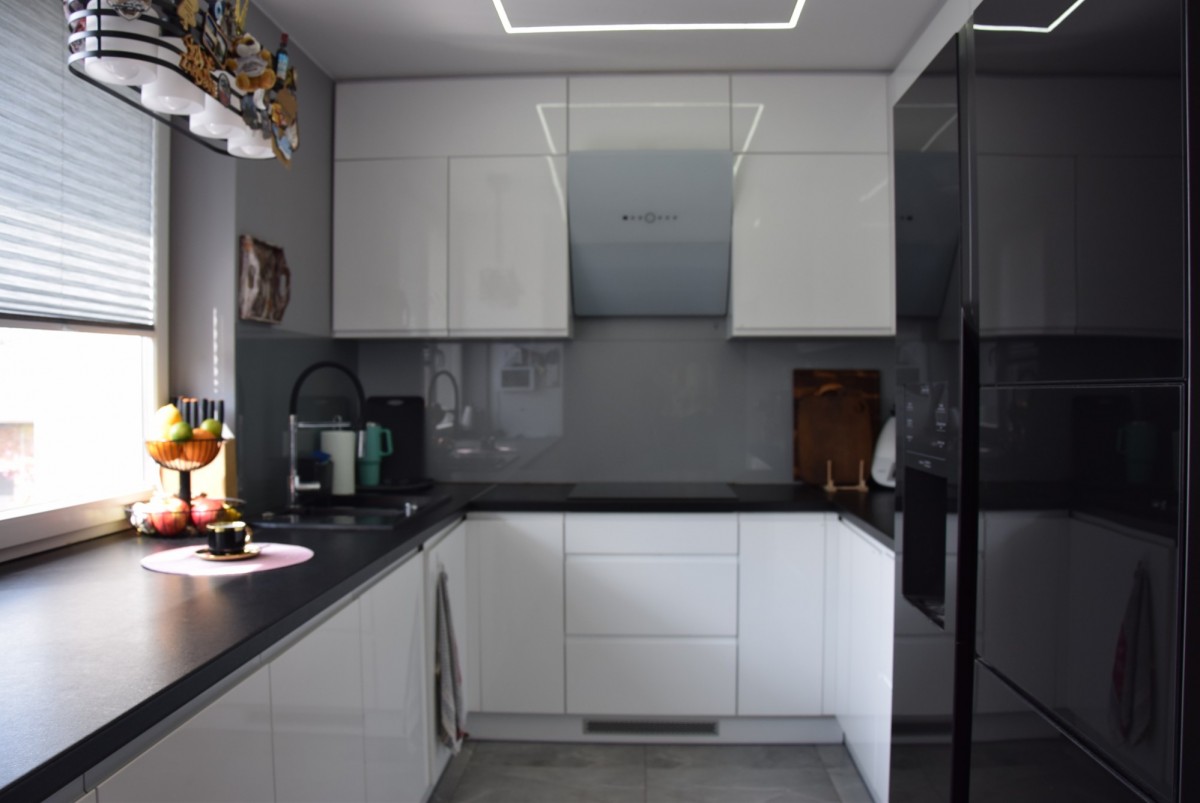 Casa - 320 m² - Karpin