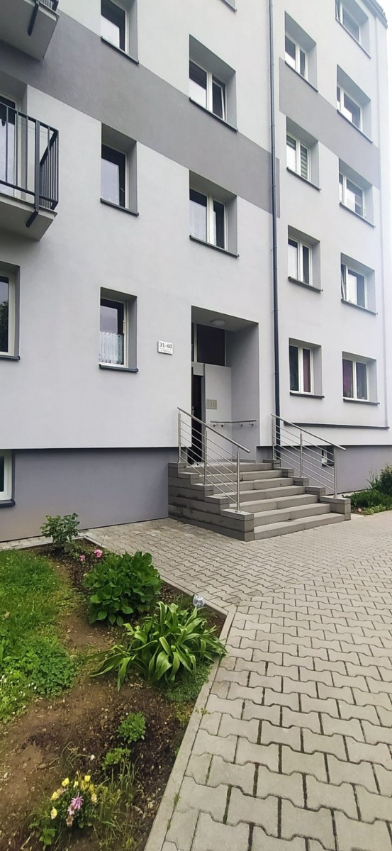 Квартира - 2 кімнати - 35 м² - вул. Млинівська Струмень