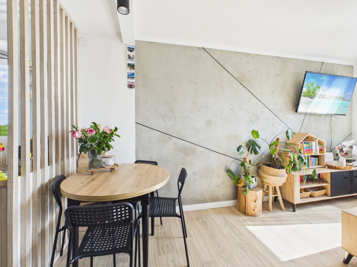 Квартира - 2 кімнати - 35 м² - вул. Млинівська Струмень