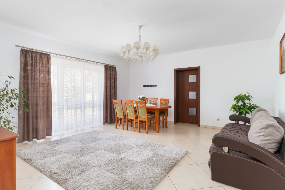 Dom - 5 pokoi - 222 m² - Ossa