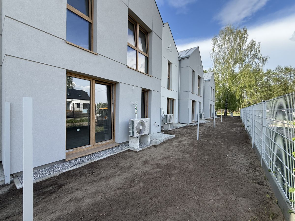 Casa - 4 habitaciones - 85 m² - c. Ziołowa Żyrardów