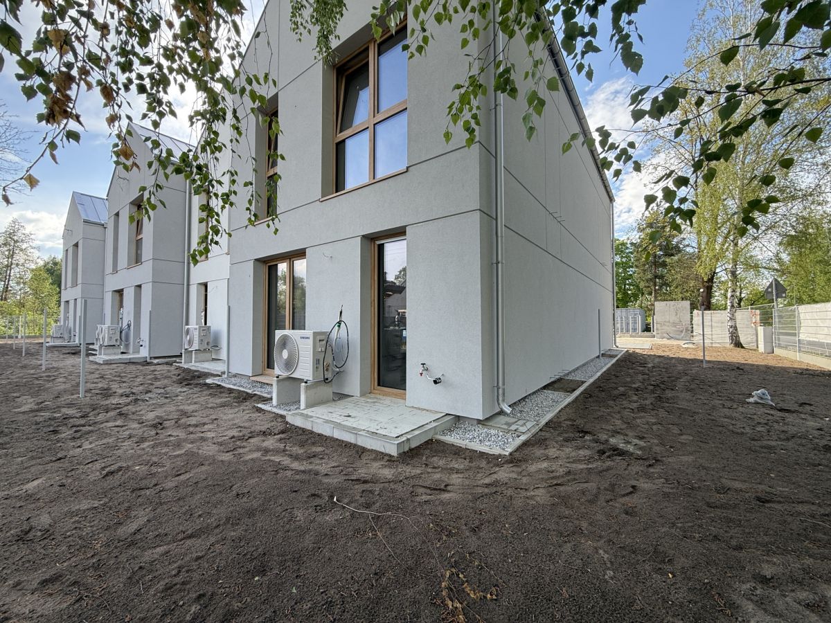 Casa - 4 habitaciones - 85 m² - c. Ziołowa Żyrardów