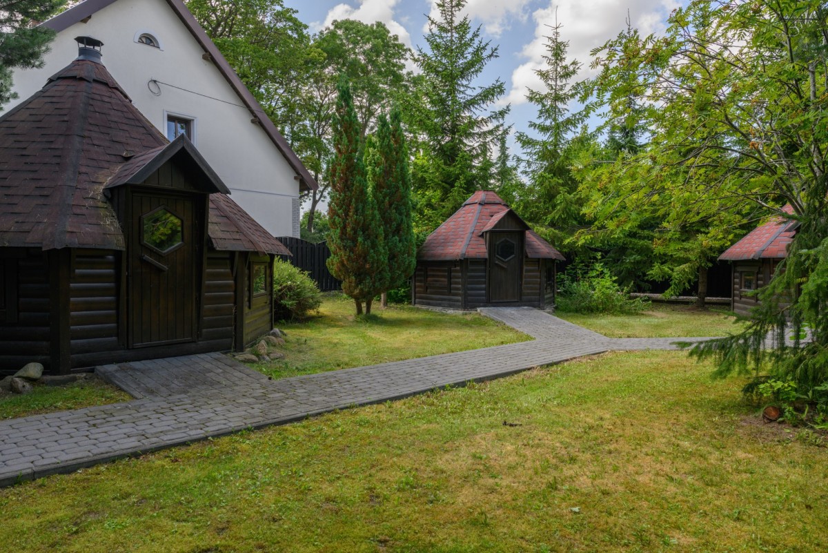 Dom - 8 pokoi - 264 m² - Szczecinki