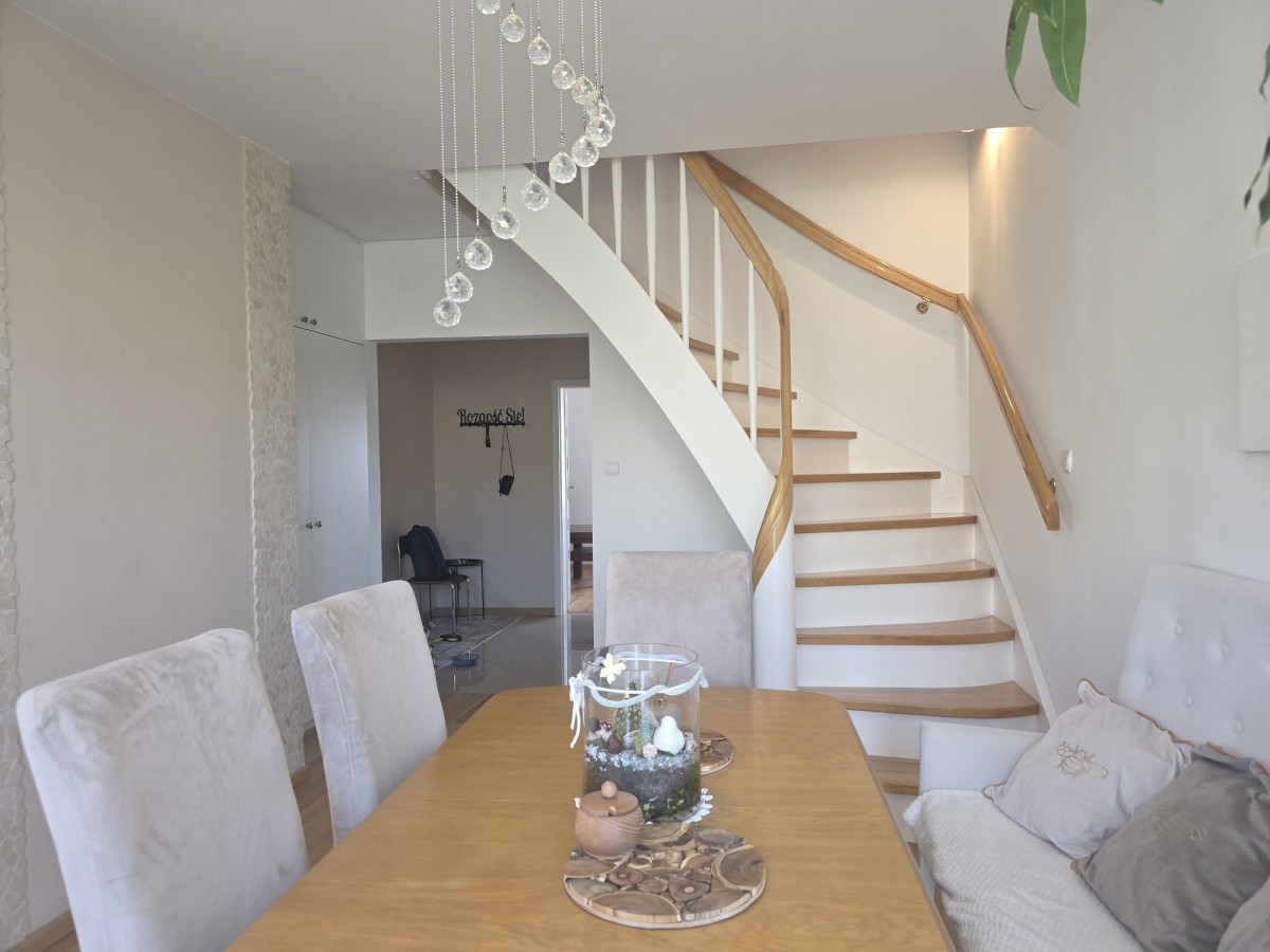 Mieszkanie - 5 pokoi - 95 m² - ul. 11 Listopada Wyszków