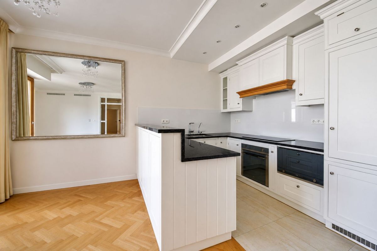 Apartamento - 4 habitaciones - 92 m² - c. Wojciecha Górskiego Warszawa Śródmieście