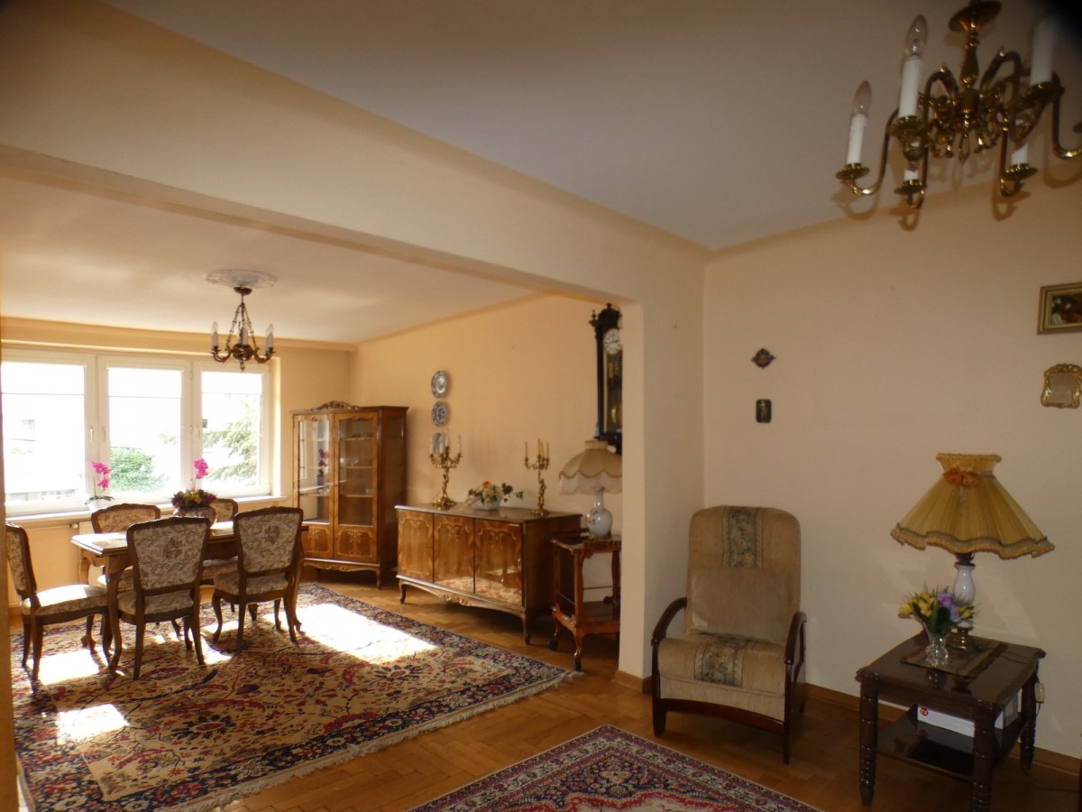 House - 4 rooms - 250 m² - al. Aleja Bzów Warsaw