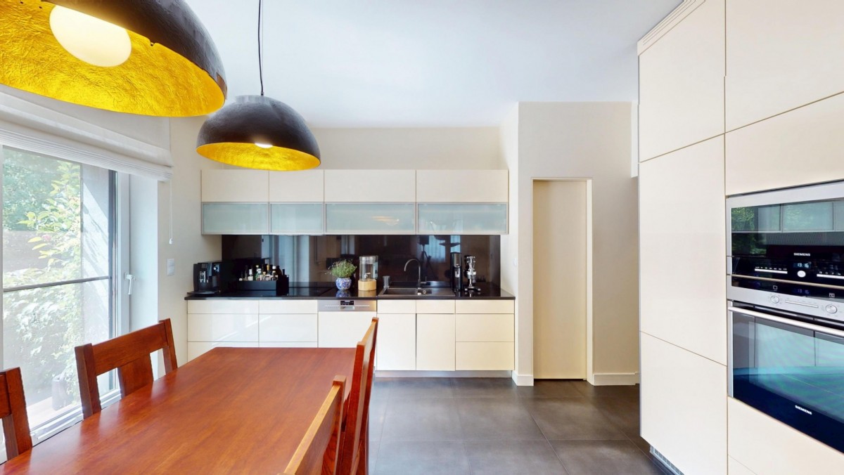 Casa - 6 habitaciones - 250 m² - c. Śniadeckich Gliwice