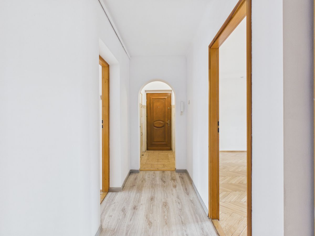 Appartamento - 3 stanze - 72 m² - via gen. Stefana Grota-Roweckiego Bielsko-Biała