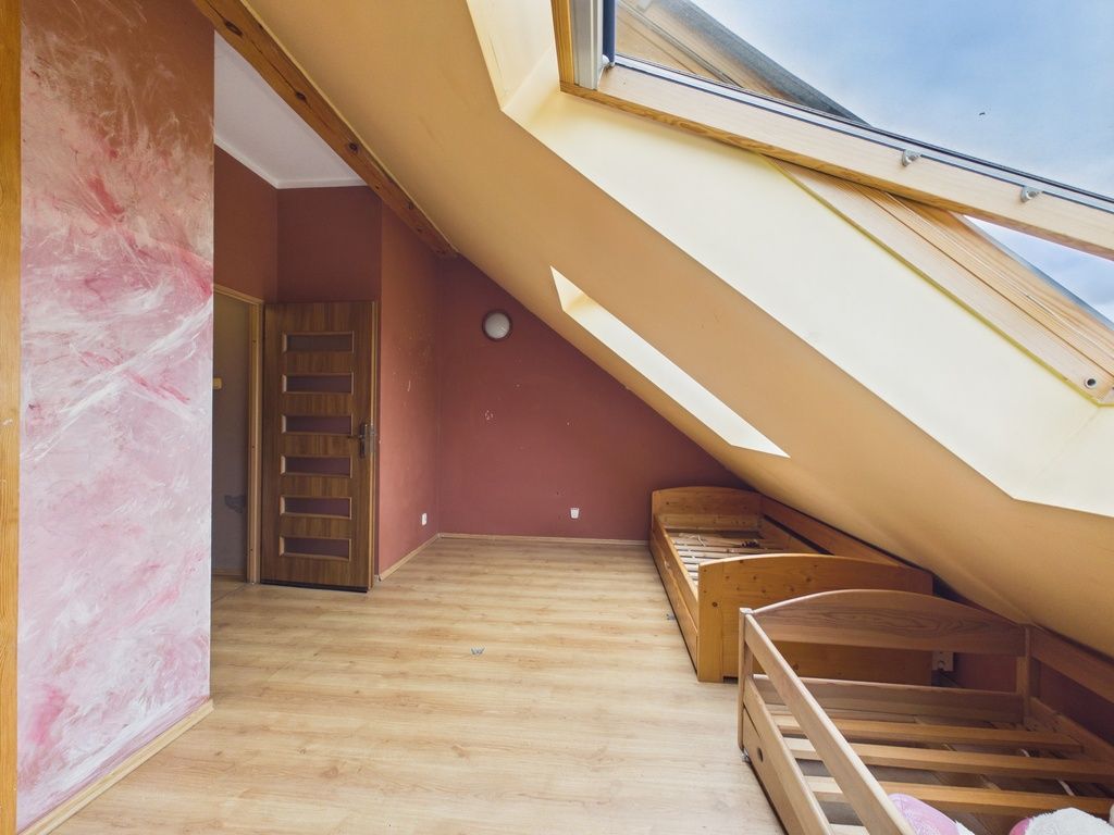 Квартира - 3 кімнати - 79 м² - —