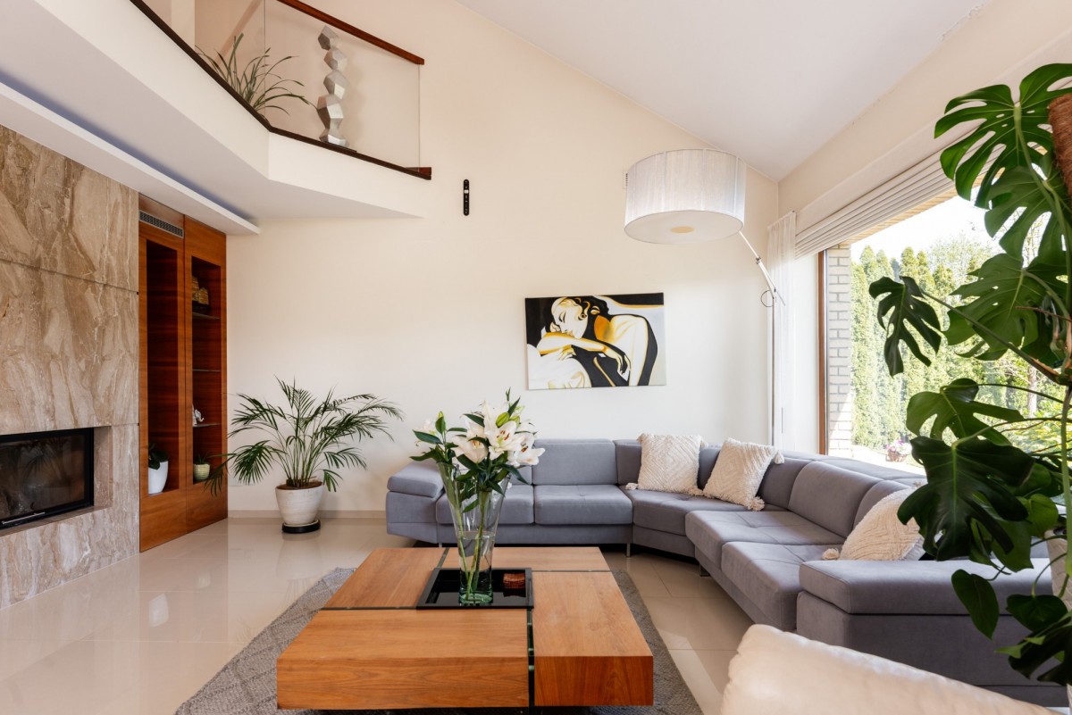 Haus - 6 Zimmer - 350 m² - ul. Charłampa Izabelin
