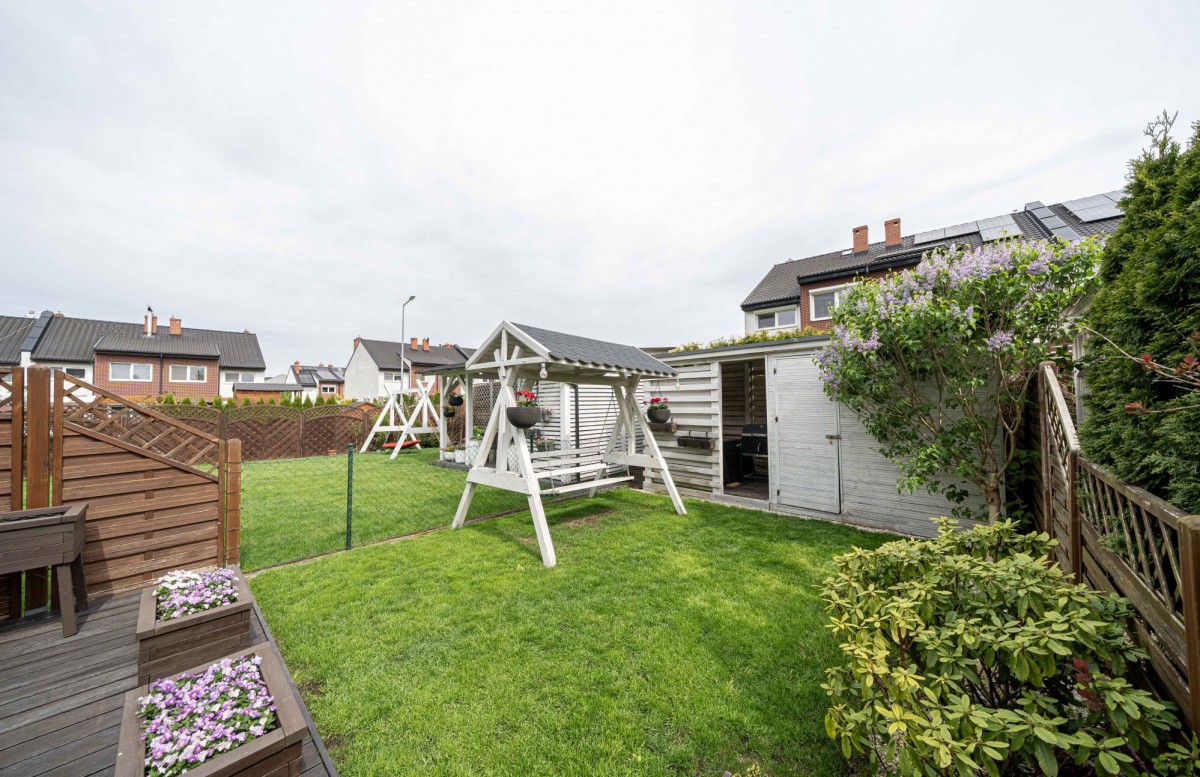 Haus - 4 Zimmer - 110 m² - ul. Komornicka Wiry