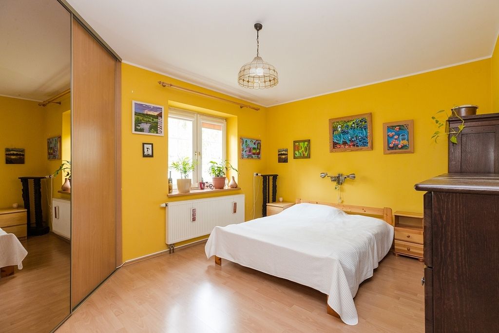 Будинок - 7 кімнат - 240 м² - вул. Весела Ломянки