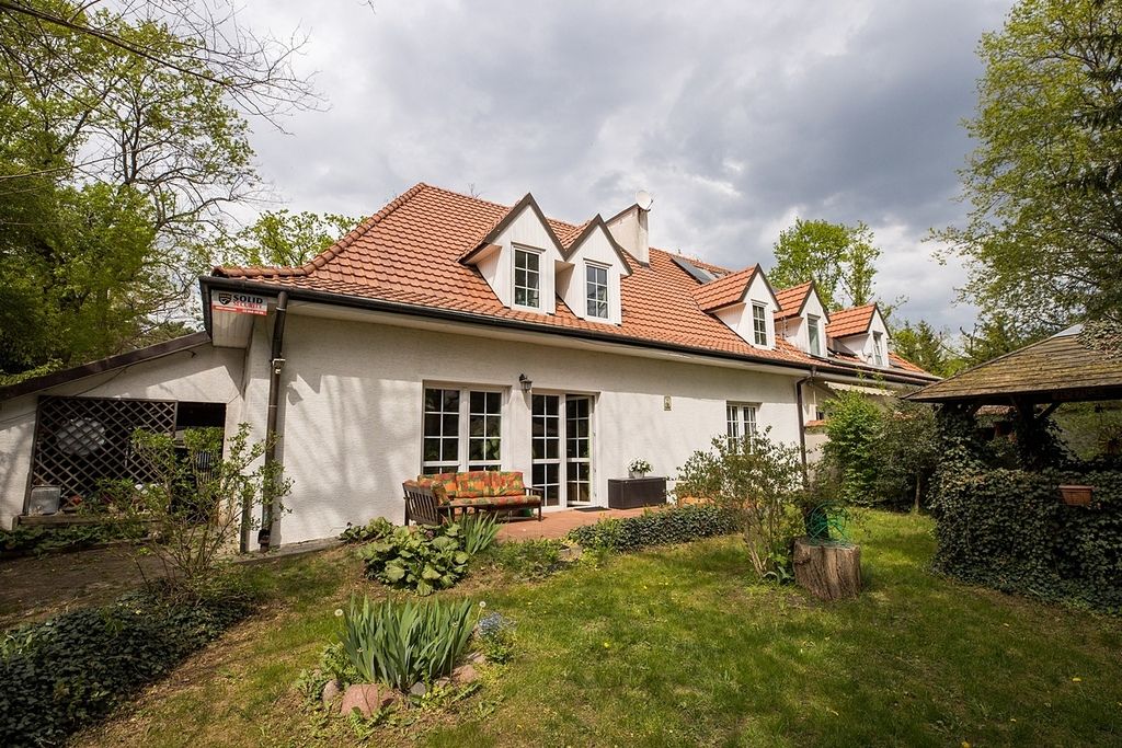 Будинок - 7 кімнат - 240 м² - вул. Весела Ломянки