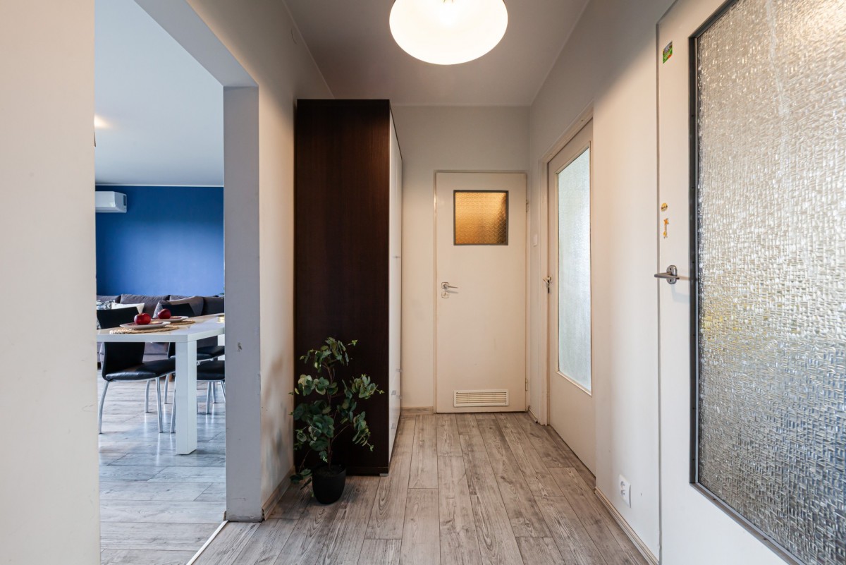 Mieszkanie - 3 pokoje - 58 m² - pl. Krakowski Zduńska Wola