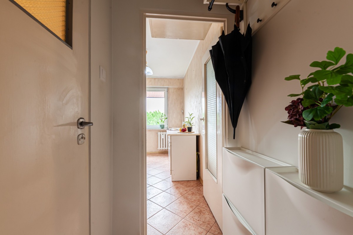 Mieszkanie - 3 pokoje - 58 m² - pl. Krakowski Zduńska Wola