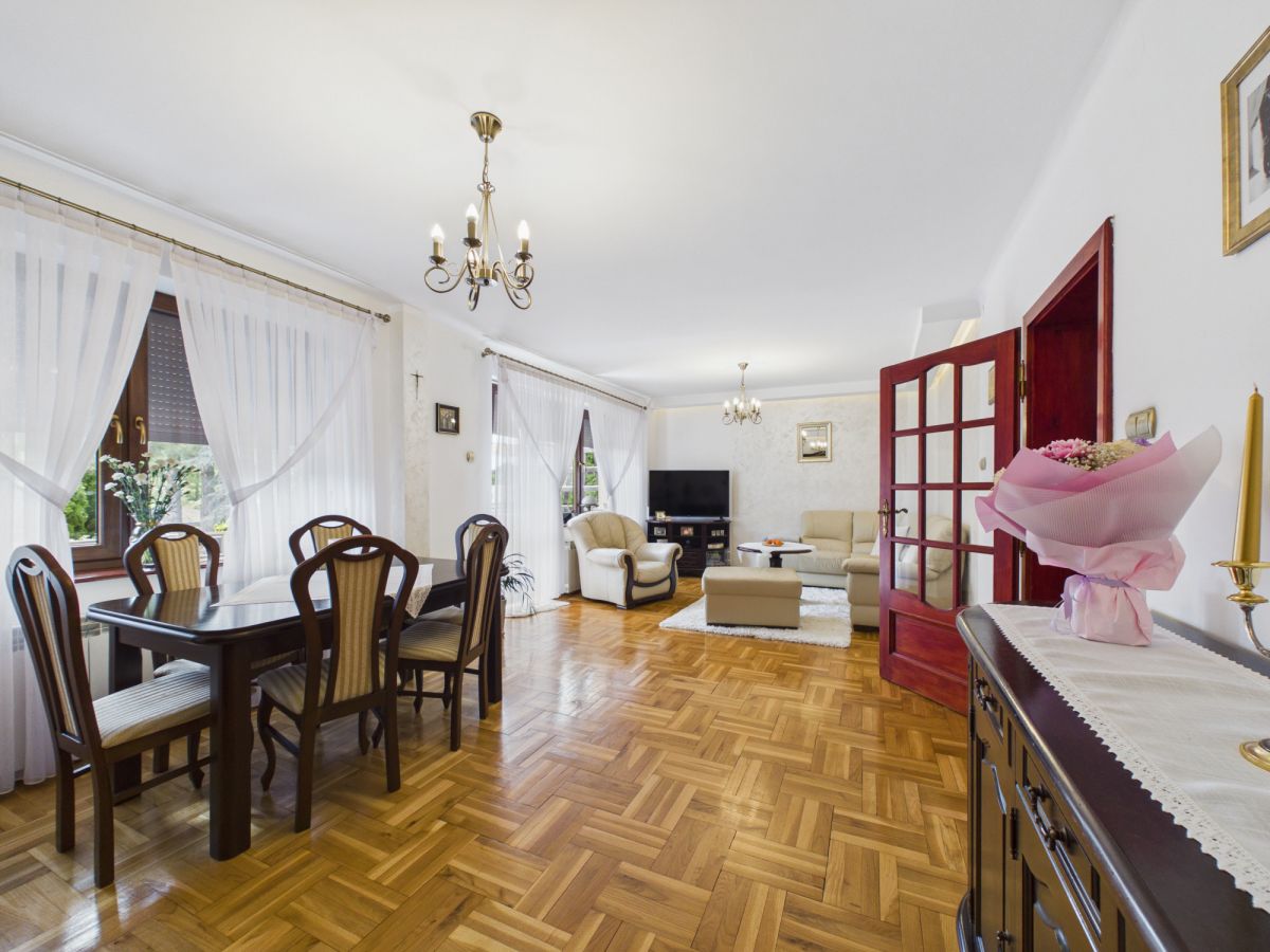 House - 4 rooms - 146 m² - Wesoła Gomunice St.