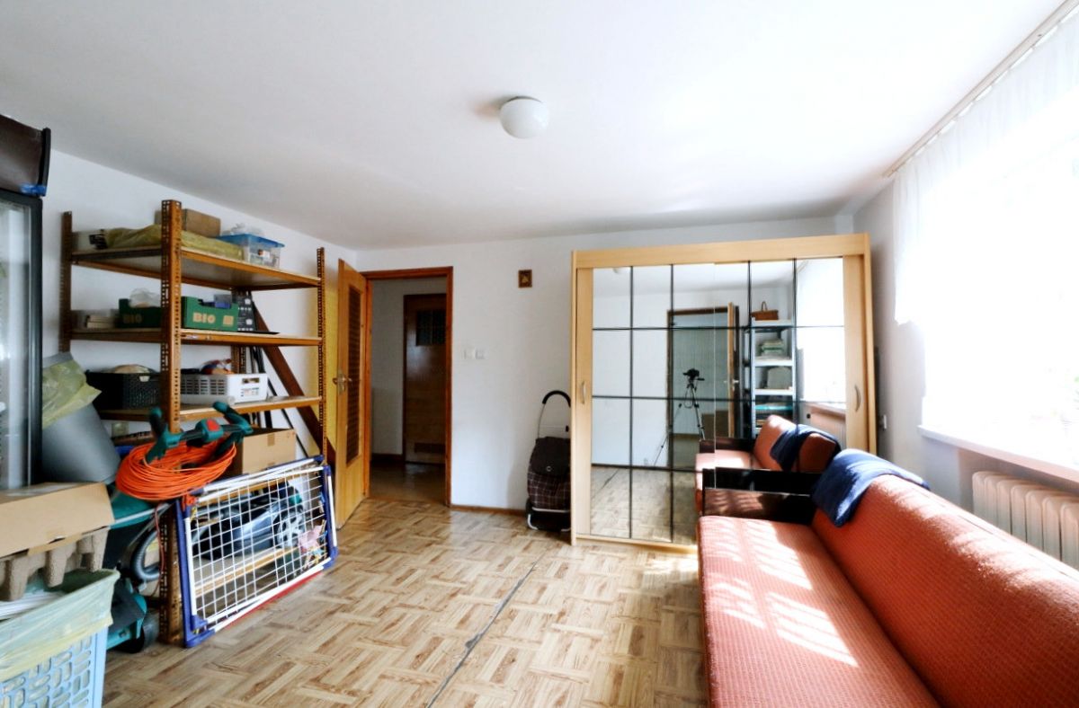 Haus - 12 Zimmer - 337 m² - ul. Radzymińska Warszawa Targówek Zacisze