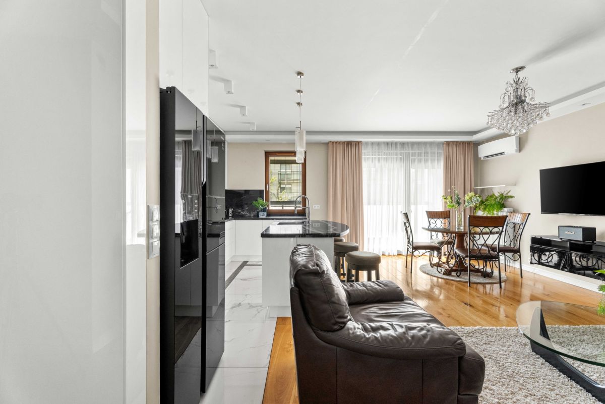 Apartment - 3 rooms - 83 m² - Karolkowa St. Warsaw Wola Czyste