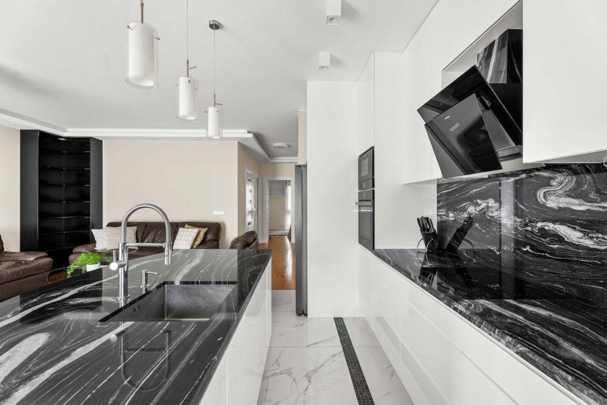 Apartment - 3 rooms - 83 m² - Karolkowa St. Warsaw Wola Czyste