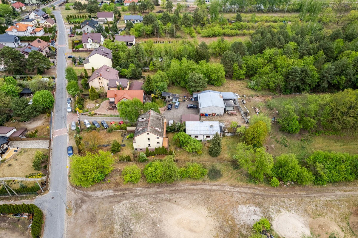 Дом - 6 комнат - 270 м² - ул. Жабья Отвок